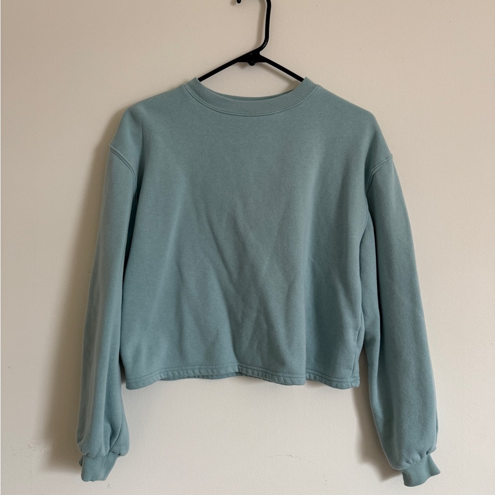 Light blue cropped crewneck sweatshirt
